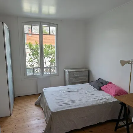 Maison Calme Avec Terasse Proche Centre Holiday home *